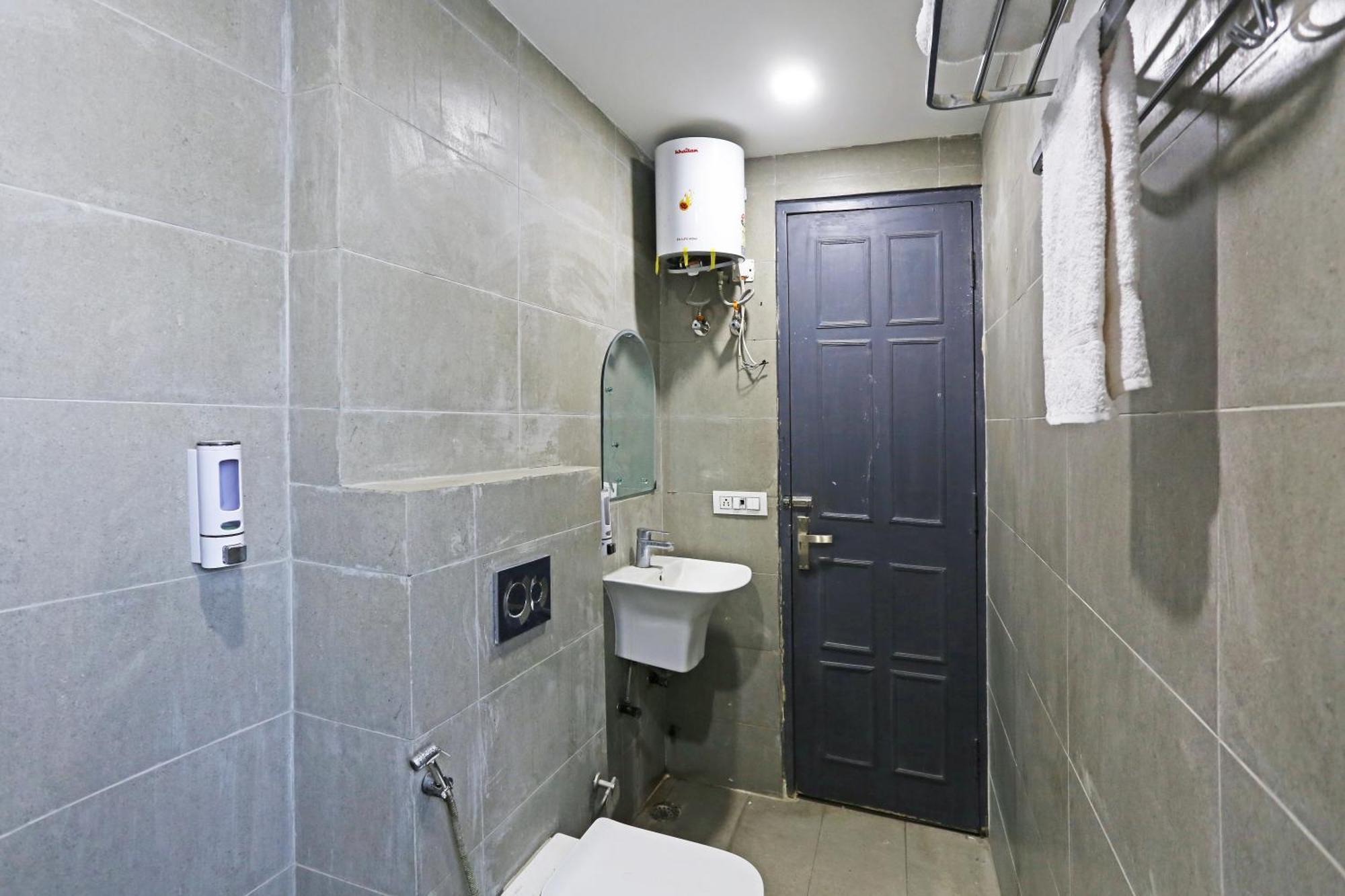 Hotel Twamev Residency Uttam Nagar Couple Friendly Delhi  Luaran gambar